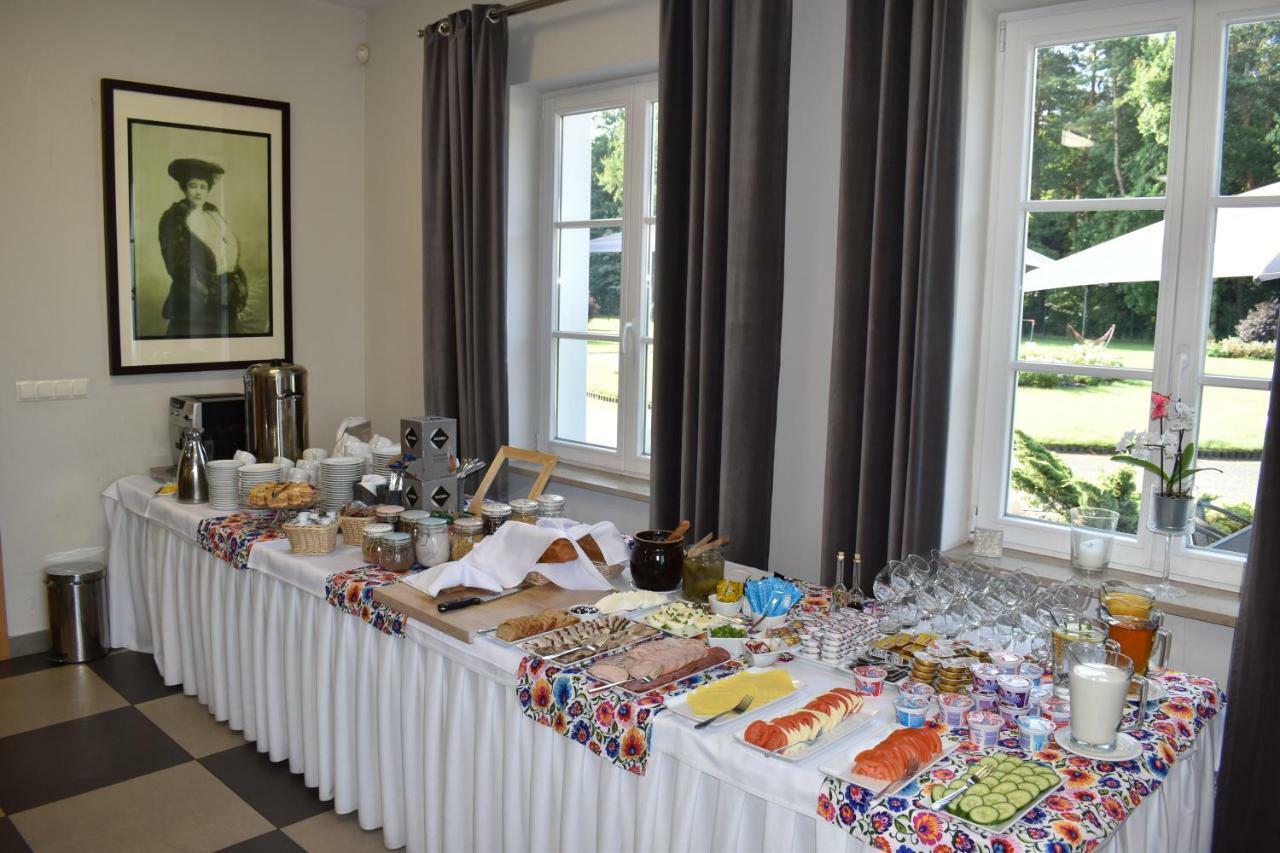 Eco Nieborow Hotel Bagian luar foto