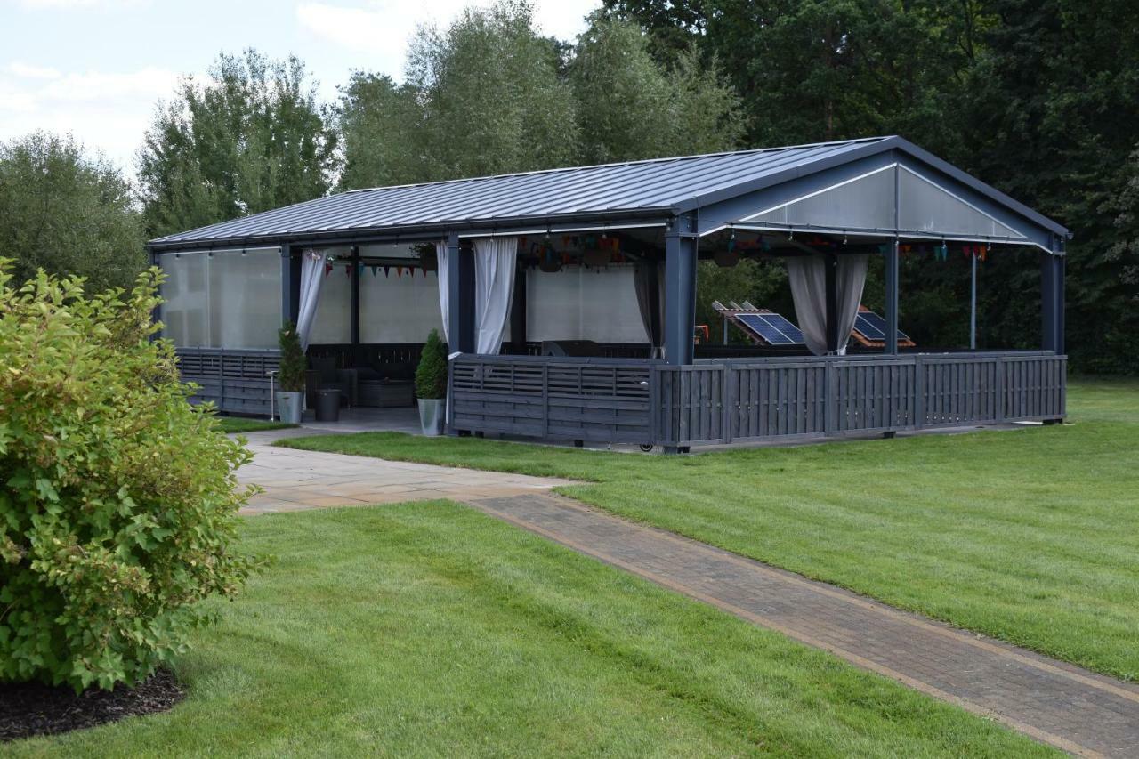 Eco Nieborow Hotel Bagian luar foto